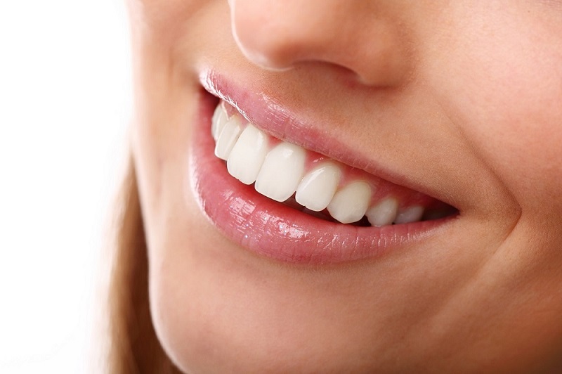 What To Expect During A Zoom Teeth Whitening Procedure