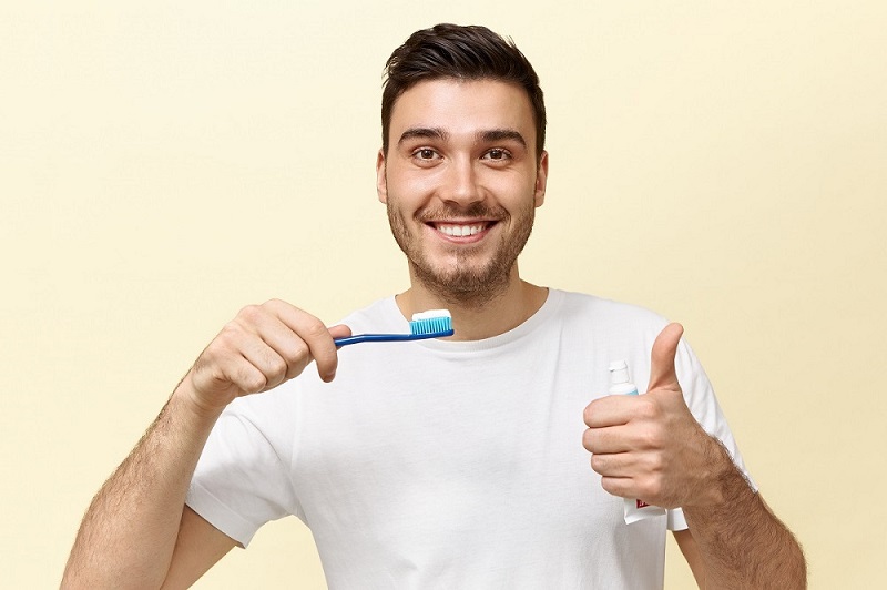 What to Expect During a Zoom Teeth Whitening Procedure